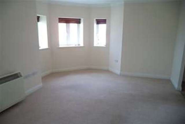  Image of 2 bedroom Flat to rent in Paulls Close Martock TA12 at Martock, TA12 6DE