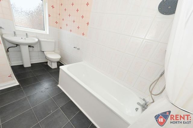 Image of 2 bedroom Flat to rent in Maxwell Street Gateshead NE8 at Maxwell Street Bensham Gateshead, NE8 4TX