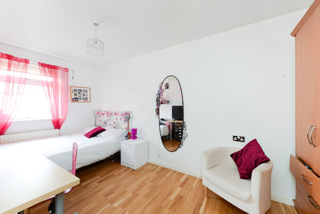  Image of 3 bedroom Terraced house for sale in Mayow Road London SE23 at Mayow Road Forest Hill London, SE23 2XG