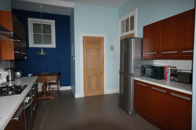  Image of 1 bedroom Flat to rent in Mcdonald Road Edinburgh EH7 at New Town Edinburgh Edinburgh, EH7 4NA