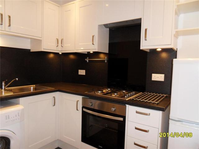  Image of 2 bedroom Flat to rent in Meadowpark Street Dennistoun Glasgow G31 at Dennistoun Glasgow Glasgow, G31 2RX