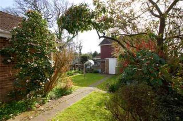  Image of 3 bedroom Detached house for sale in Melville Avenue Frimley Camberley GU16 at Frimley Camberley Frimley, GU16 8NA