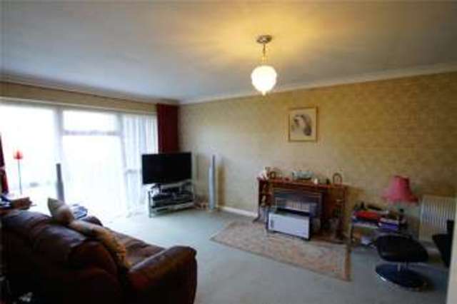  Image of 3 bedroom Detached house for sale in Melville Avenue Frimley Camberley GU16 at Frimley Camberley Frimley, GU16 8NA