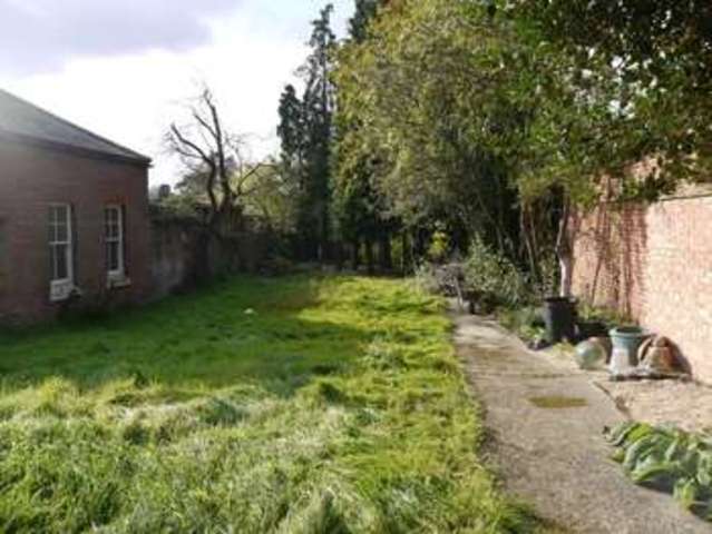  Image of 4 bedroom Detached house to rent in Midanbury Lane Southampton SO18 at Midanbury Lane  Southampton, SO18 4HP