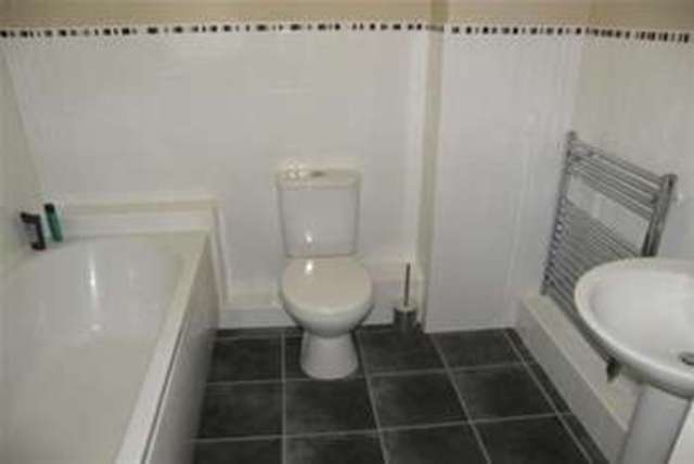  Image of 1 bedroom Flat to rent in Middlebrook Drive Lostock Bolton BL6 at Bolton, BL6 4RJ