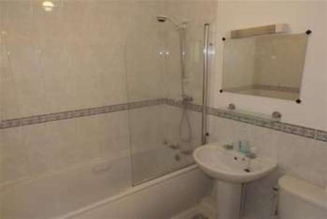  Image of 1 bedroom Flat to rent in Hutton Terrace Jesmond Newcastle upon Tyne NE2 at Newcastle upon Tyne, NE2 1QY