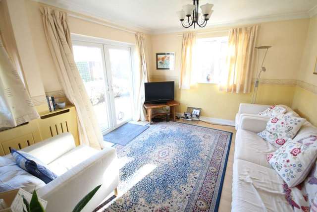  Image of 4 bedroom Semi-Detached house for sale in Midhurst Close Aylesbury HP21 at Midhurst Close Bedgrove Aylesbury, HP21 9TZ