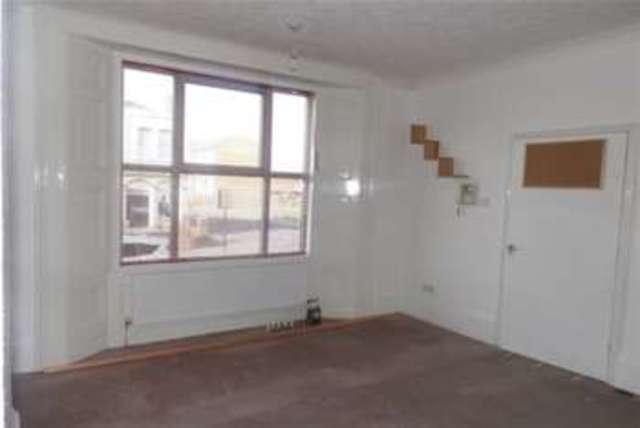  Image of 2 bedroom Flat to rent in Midland Road Bedford MK40 at Bedford, MK40 1QE