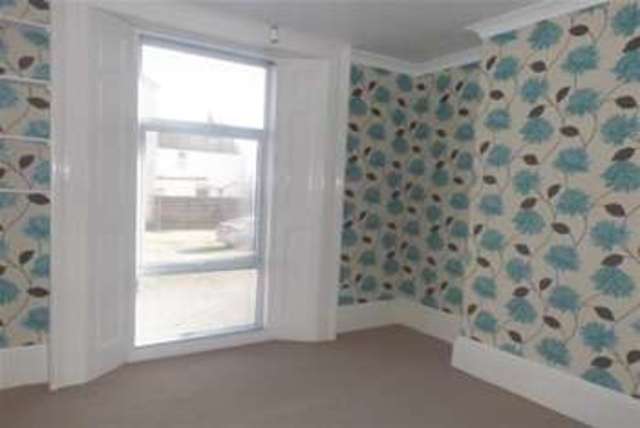  Image of 2 bedroom Flat to rent in Midland Road Bedford MK40 at Bedford, MK40 1QE