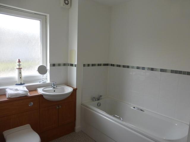  Image of 2 bedroom Flat to rent in Midstocket View Aberdeen AB15 at West End Aberdeen Aberdeen, AB15 6BS