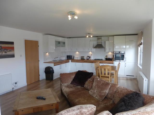  Image of 2 bedroom Flat to rent in Midstocket View Aberdeen AB15 at West End Aberdeen Aberdeen, AB15 6BS