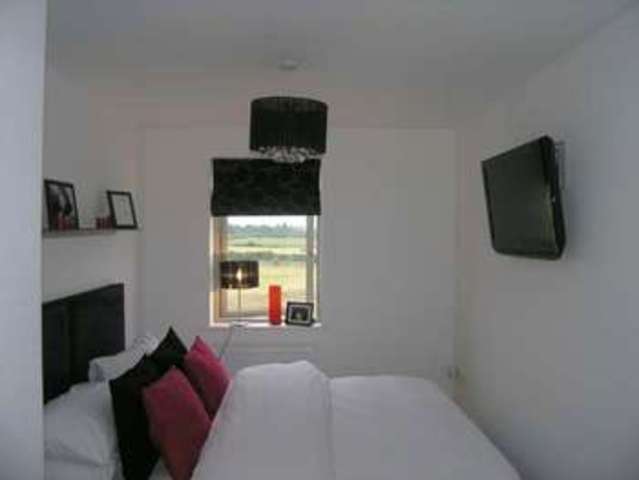  Image of 2 bedroom Flat to rent in Milestone Road Newhall Harlow CM17 at Milestone Road Newhall Harlow, CM17 9NW