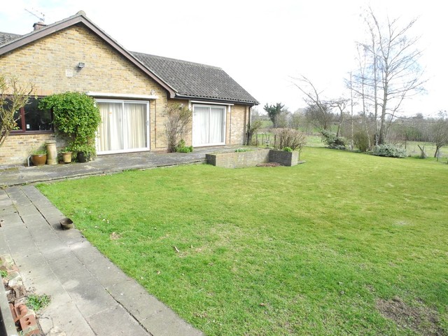  Image of 4 bedroom Detached house for sale in Mill Hill Mettingham Bungay NR35 at Mill Hill Mettingham Bungay, NR35 1TR
