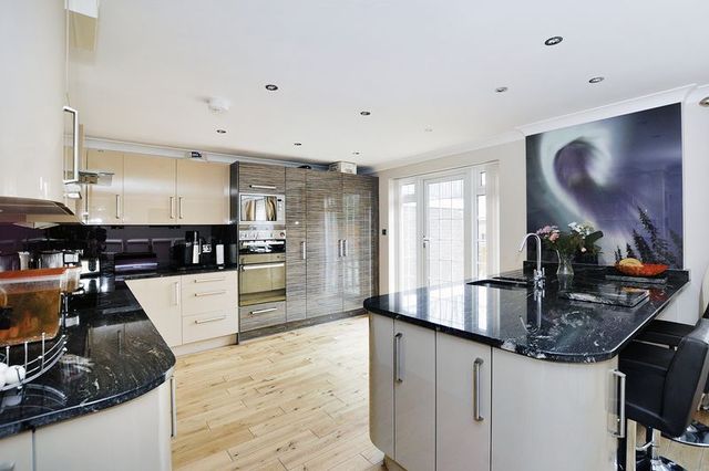  Image of 6 bedroom Detached house for sale in Mill Lane Findon Valley Worthing BN13 at Mill Lane  Worthing, BN13 3DH