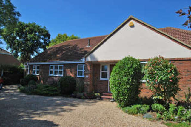  Image of 3 bedroom Detached house for sale in Mill Road Burnham-on-Crouch CM0 at Burnham-on-Crouch Stoneyhills, CM0 8PZ
