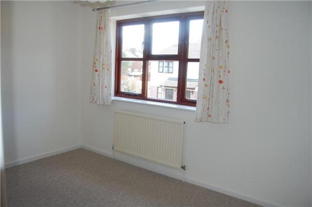  Image of 2 bedroom End of Terrace to rent in Millbrook Gardens Cheltenham GL50 at Gloucestershire, GL50 3RQ