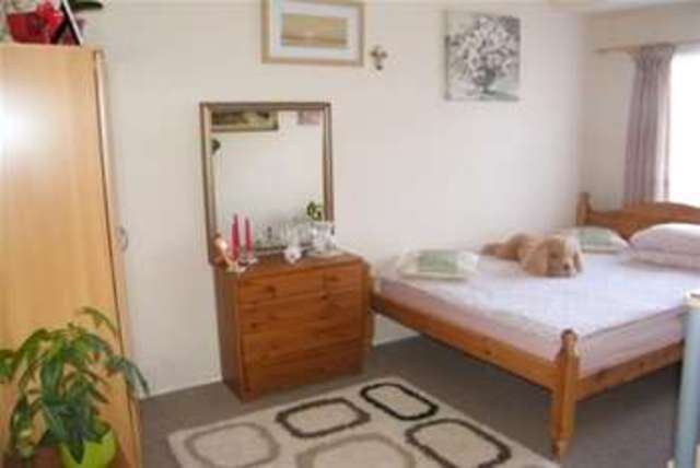  Image of 2 bedroom Flat to rent in Elmfield West Block Millbrook Road East Southampton SO15 at Southampton, SO15 1JA