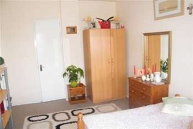  Image of 2 bedroom Flat to rent in Elmfield West Block Millbrook Road East Southampton SO15 at Southampton, SO15 1JA