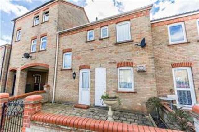  Image of 3 bedroom Terraced house for sale in Minerva Way Cambridge CB4 at Cambridge, CB4 2UA