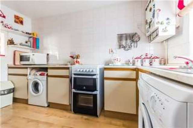  Image of 3 bedroom Terraced house for sale in Minerva Way Cambridge CB4 at Cambridge, CB4 2UA