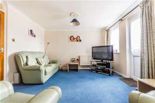  Image of 3 bedroom Terraced house for sale in Minerva Way Cambridge CB4 at Cambridge, CB4 2UA