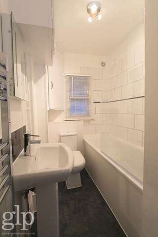  Image of 2 bedroom Apartment to rent in Moor Street London W1D at Moor Street Soho London, W1D 5ND