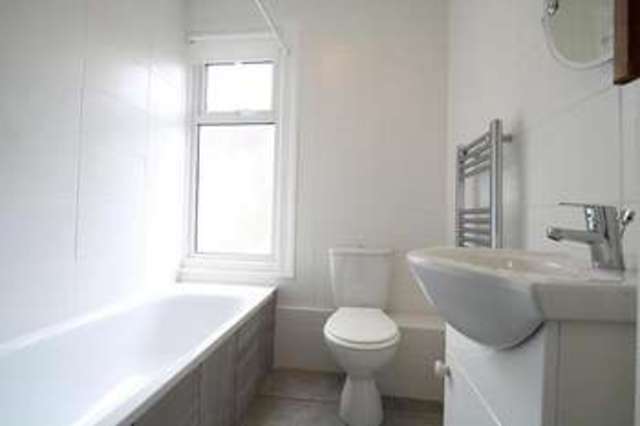  Image of 2 bedroom Detached house to rent in Morland Road Addiscombe Croydon CR0 at Croydon, CR0 6HB