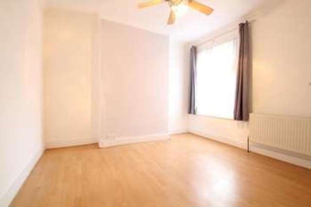  Image of 2 bedroom Detached house to rent in Morland Road Addiscombe Croydon CR0 at Croydon, CR0 6HB