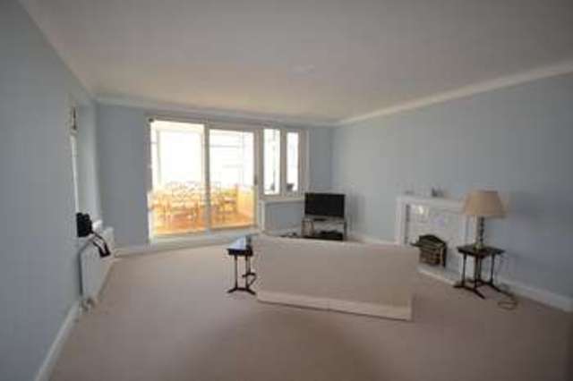  Image of 3 bedroom Flat to rent in Bedford Avenue Bexhill-on-Sea TN40 at Bedford Avenue  Bexhill On Sea, TN40 1NQ
