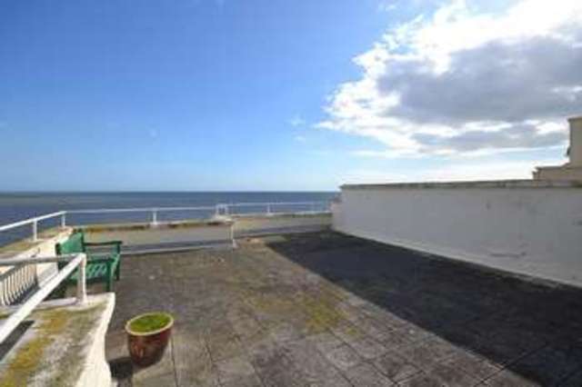  Image of 3 bedroom Flat to rent in Bedford Avenue Bexhill-on-Sea TN40 at Bedford Avenue  Bexhill On Sea, TN40 1NQ