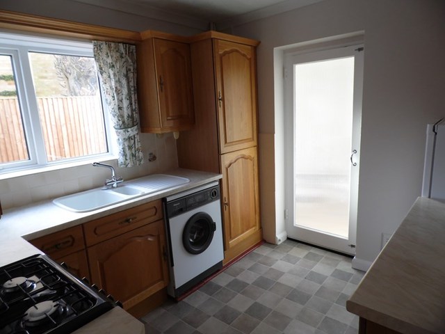  Image of 3 bedroom Detached house to rent in Mound Close Gosport PO12 at Mound Close  Gosport, PO12 3QA