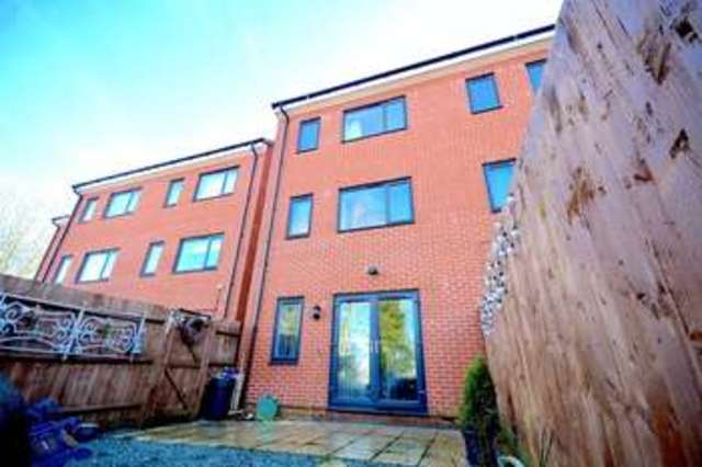  Image of 4 bedroom Semi-Detached house to rent in Moundsley Grove Kings Heath Birmingham B14 at Moundsley Grove Kings Heath Birmingham, B14 4RE