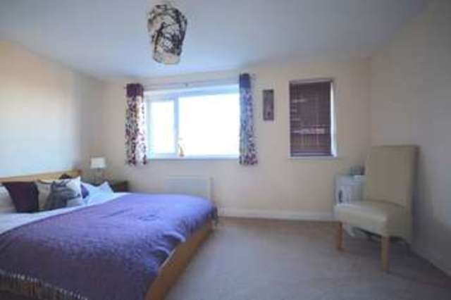  Image of 4 bedroom Semi-Detached house to rent in Moundsley Grove Kings Heath Birmingham B14 at Moundsley Grove Kings Heath Birmingham, B14 4RE