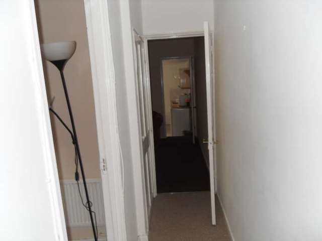  Image of 3 bedroom Terraced house to rent in Mount Pleasant Reading RG1 at Mount Pleasant  Reading, RG1 2TF