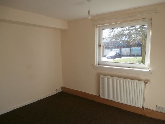  Image of 2 bedroom Flat to rent in Mowbray East Kilbride Glasgow G74 at East Kilbride South Lanarkshire South Lanarkshire, G74 3NW