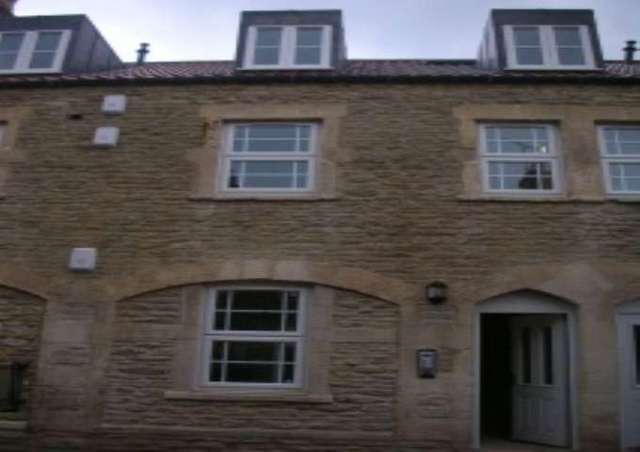  Image of 2 bedroom Flat to rent in Naishs Street Frome BA11 at Frome Somerset Frome, BA11 3FD