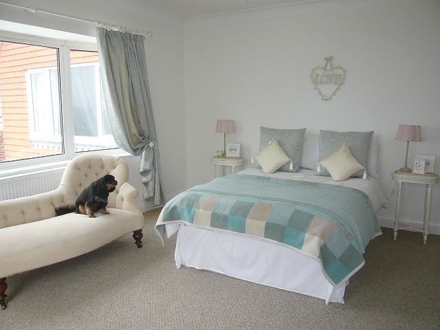  Image of 4 bedroom Detached house to rent in Nevill Road Rottingdean Brighton BN2 at Rottingdean  Brighton, BN2 7HG