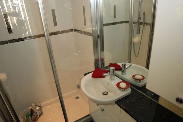  Image of 2 bedroom Bungalow for sale in Blackfield Road Blackfield Southampton SO45 at New Road  Blackfield, Southampton, SO45 1WD