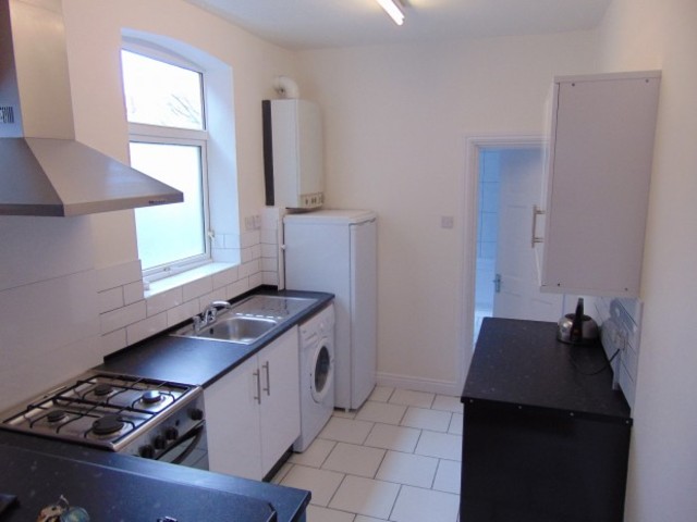  Image of 3 bedroom Terraced house to rent in Newcombe Road Handsworth Birmingham B21 at Newcombe Road  Handsworth, B21 8BY
