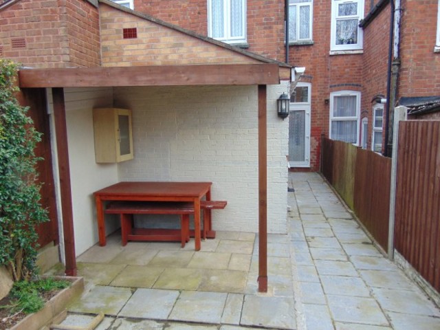  Image of 3 bedroom Terraced house to rent in Newcombe Road Handsworth Birmingham B21 at Newcombe Road  Handsworth, B21 8BY