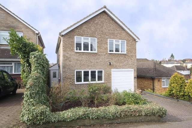  Image of 5 bedroom Detached house for sale in Newell Road Hemel Hempstead HP3 at Newell Road  Hemel Hempstead, HP3 9PD