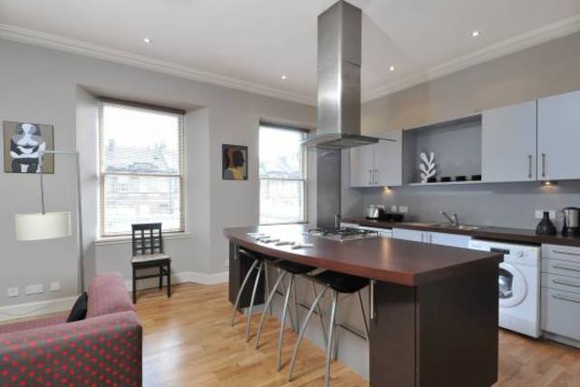  Image of 3 bedroom Flat to rent in Newington Road Edinburgh EH9 at Newington Edinburgh Edinburgh, EH9 1QN