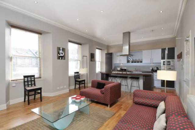  Image of 3 bedroom Flat to rent in Newington Road Edinburgh EH9 at Newington Edinburgh Edinburgh, EH9 1QN