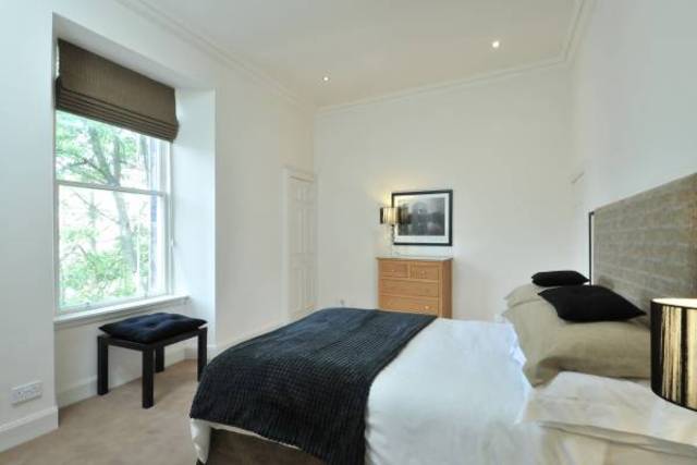  Image of 3 bedroom Flat to rent in Newington Road Edinburgh EH9 at Newington Edinburgh Edinburgh, EH9 1QN