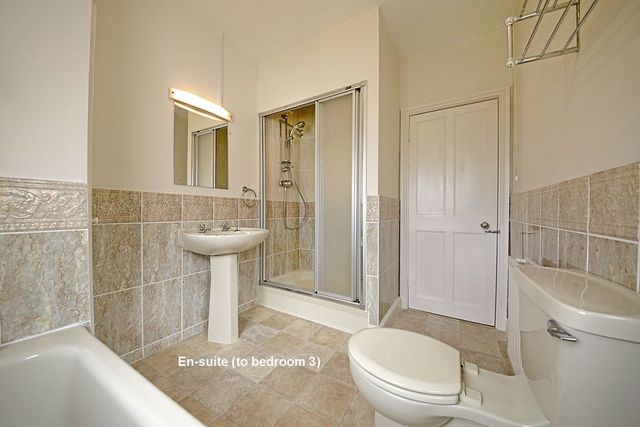  Image of 4 bedroom Town House to rent in Newport Lincoln LN1 at Lincoln  Lincoln, LN1 3DD
