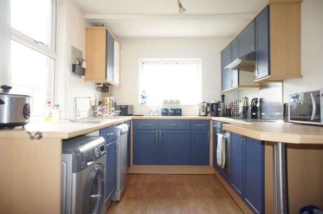  Image of 3 bedroom Terraced house for sale in Newport Road Reading RG1 at Newport Road  Reading, RG1 8EA