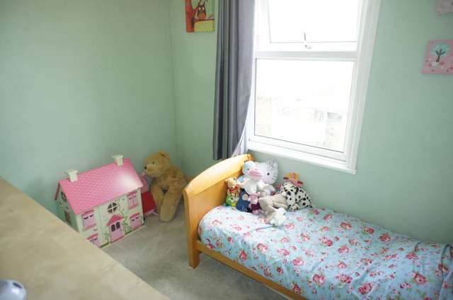  Image of 3 bedroom Terraced house for sale in Newport Road Reading RG1 at Newport Road  Reading, RG1 8EA
