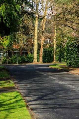  Image of 4 bedroom Detached house for sale in Norfolk Farm Road Maybury Woking GU22 at Pyrford Surrey Pyrford, GU22 8LF