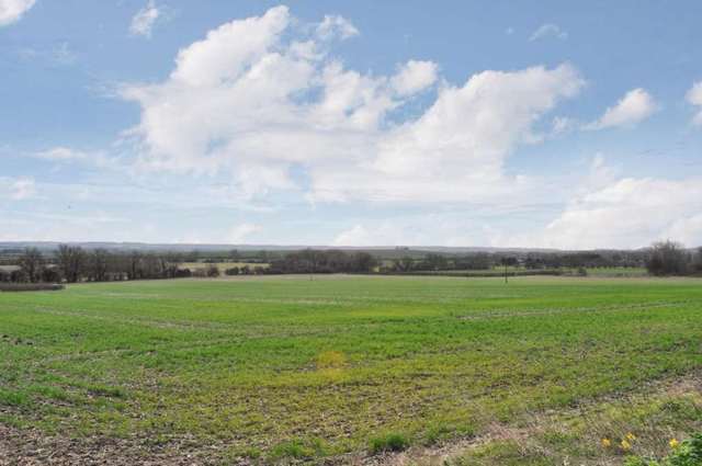  Image of 3 bedroom Semi-Detached house for sale in Dunsomer Hill North Moreton Didcot OX11 at Dunsomer Hill North Moreton Didcot, OX11 9AP