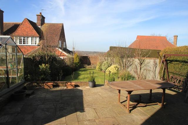  Image of 3 bedroom Detached house for sale in North Road Goudhurst Cranbrook TN17 at Goudhurst, TN17 1AR